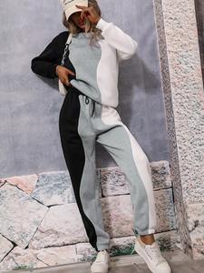 Survêtement à capuche pour femmes, survêtement deux pièces pour femmes, vente en gros de conception personnalisée, vente en gros - Product Image 5