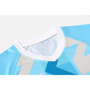 Meilleures ventes Ensemble d'uniformes de basket-ball de haute qualité pour hommes respirant et grande taille avec impression par sublimation à la mode - Product Image 6