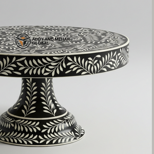 Support à gâteau en pied en céramique noire et blanche de luxe, écologique, lavable au lave-vaisselle, fait à la main, motif floral et feuilles - Product Image 3