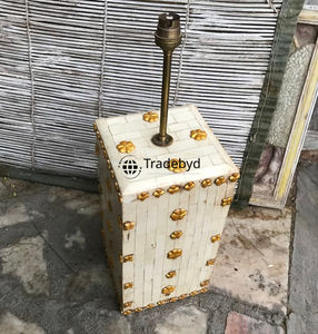 Lámpara de Mesa de Diseño Moderno Premium con Incrustaciones de Hueso, LED E26 AC, Ecológica, Hecha a Mano, para Sala de Estar, Dormitorio y Decoración de Hotel, Tradebyd - Product Image 1