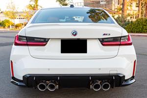 BMW M-03 2024, Automático de 6 Velocidades, Paquete Ejecutivo, Interior Tartufo, Asientos de Cuero, Faros LED, Techo Panorámico, Bajo Kilometraje - Product Image 3