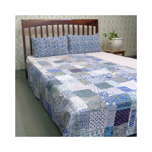Colchas Kantha Indias de Algodón Orgánico con Estilo Moderno, Colchas Kantha de Tamaño Individual con Estampado a Bloque Hecho a Mano en Venta - Product Image 3