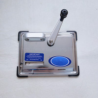 Vente en gros de cigarettes en fer chromé portable écologique et à grande vitesse Machine à rouler le tabac automatique (argent)