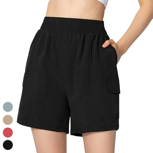 Pantalones cortos de yoga para correr al aire libre con bolsillos y logotipo personalizado para mujer - Product Image 4