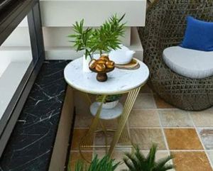Table d'appoint moderne de luxe en métal avec dessus en marbre pour balcon, chambre, salon, restaurant, fabricant indien - Product Image 3