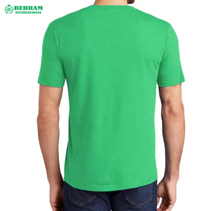 T-shirt pour homme en polyester/coton, nouvelle conception, vente chaude, prix de gros, haute qualité, séchage rapide, respirant, coupe décontractée - Product Image 1