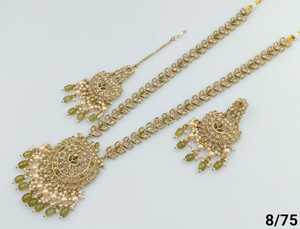 Conjunto de collar redondo largo y chapado en oro tradicional indio y de moda con pendiente y conjunto de collar Maagtika para mujer - Product Image 5