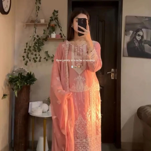 Dernier ensemble exclusif élégant Kurti Plazzo rose avec Duptta à la mode Fancy Party Bridal Wedding Wear très exigeant des femmes - Product Image 1