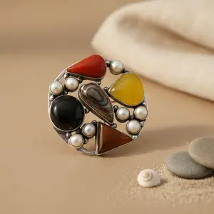 แหวนเงินแท้ 925 ชุบโรเดียม ประดับพลอยโกเมน ดีไซน์เรขาคณิต สำหรับผู้หญิง - Product Image 3