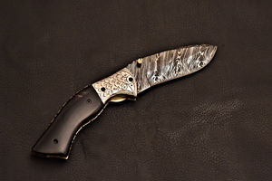 Navajas de Bolsillo Plegables de Madera, Navaja de Caza de Acero de Damasco de Alta Calidad para Exteriores y Camping con Mango de Cuerno - Product Image 5