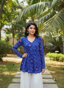 Latest Formal Long Sleeve Printed Women's Ready-Made Chinon <b>Kurti</b> with Inner Quick Dry - Product Image 4