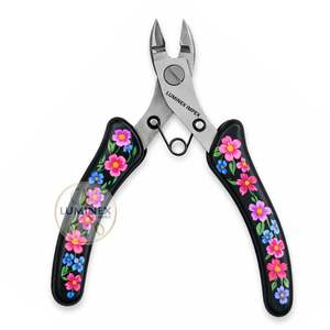 Alicates K-NI Negros (KUROBISAI) de Acero Inoxidable Japonés de Precisión, Cortadores de Alambre de 110 mm para Joyería y Manualidades (Hecho en PK) - Product Image 1