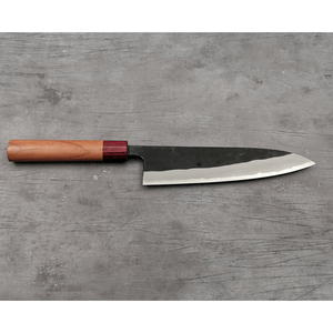 Cuchillo de Chef Gyuto Hecho a Mano, el Caballo de Trabajo de Acero al Carbono Japonés para Cocinas Profesionales y Domésticas - Product Image 4