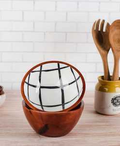 Tazón para Servir Ecológico Hecho a Mano con Diseño Artístico de Esmalte sobre Madera, Apto para Lavavajillas y Personalizable para una Decoración de Mesa Premium - Product Image 1