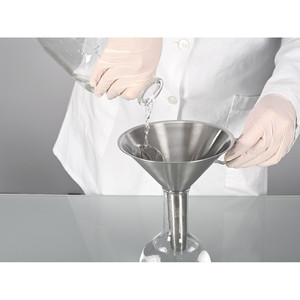 Entonnoir en acier inoxydable pour liquides et poudres, tube robuste pour un remplissage et un versement faciles, fabriqué en Allemagne - Burkle GmbH - Product Image 2