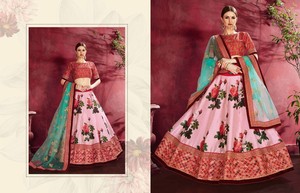 Diseñador de mujer de seda suave satén lentejuelas estampado floral patrón de encaje hasta el suelo imperio Lehenga Choli para bodas especiales - Product Image 5