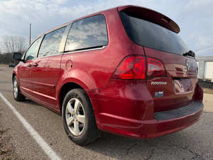 Auto Usado de Calidad a Precio Accesible, Volkswagen Routan 2011, Volante a la Izquierda - Product Image 5