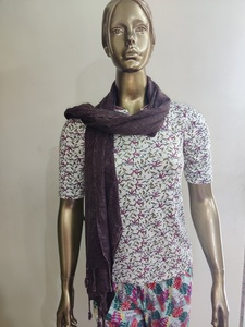 Top Estampado de Viscosa y Elastano para Mujer, Cuello en V, Diamantes, Diseño Personalizable, Tallas, Estilo y Material, Fabricado en India, Mumbai - Product Image 6