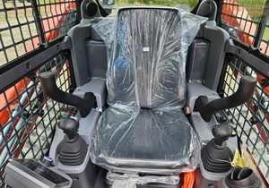 รถตักล้อยางคุณภาพสูง Kubota SVL75-3 รถตักขนาดเล็กแบบตีนตะขาบ รถขุดด้านหน้า สำหรับงานก่อสร้างในฟาร์ม - Product Image 3