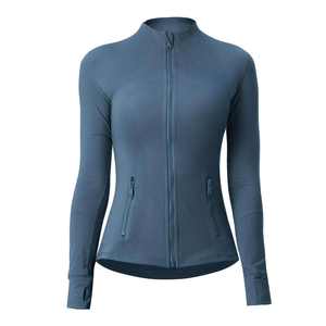 Veste de yoga athlétique pour femmes, légère et respirante, à manches longues, avec fermeture éclair frontale, parfaite pour l'exercice en plein air. - Product Image 2