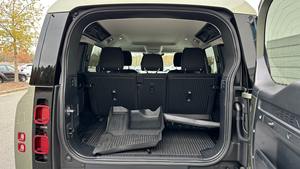 Land Rover Defender 110 Standard 2023, moteur turbo I4 2,0l, transmission intégrale, automatique, essence, SUV/crossover - Product Image 6