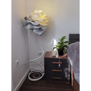 Lampadaire Rose élégant et unique blanc gris argent fleur Accent décor minimaliste lumières accrocheur décor - Product Image 5