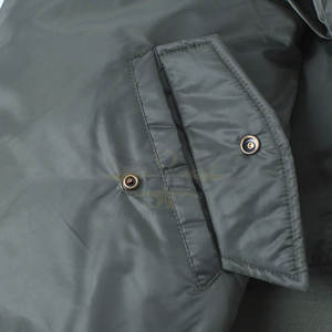 Blouson d'aviateur imperméable en nylon et polyester vendu en gros Blouson d'aviateur nouveau design avec logo personnalisé Blousons d'aviateur pour hommes - Product Image 5