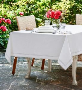 Bán buôn tùy chỉnh trắng bông Đầy đủ kích thước khăn trải bàn thêu đôi bạc dòng có thể giặt cho nhà hàng kỳ nghỉ sử dụng - Product Image 1