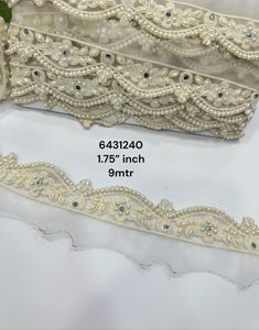 Lacets brodés sur mesure avec lacets de fleurs multicolores pour robes de mariée et robe zari dorée ou utilisation comme bordure - Product Image 3