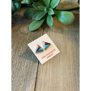 Boucles d'oreilles clous triangulaires en argent sterling multi-pierres faites à la main Zuni, cadeau géométrique - Product Image 3