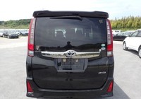 Meilleur prix pour voitures d'occasion - Toyota Noah SI WXB 2018, moteur turbo, conduite à droite, hybride, voiture d'occasion à vendre.