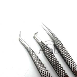 Pinzas de Acero Inoxidable Plateadas con Personaje de Bad Bunny, Impresión de Logotipo Personalizado en Acero Inoxidable, Servicio OEM - Product Image 6