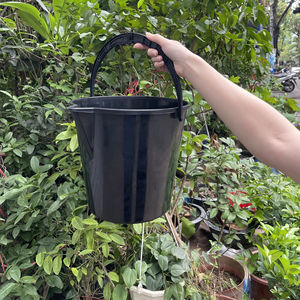 Seau d'irrigation en plastique noir 7 L, vente en gros, Super bon marché, seau d'irrigation - Product Image 1