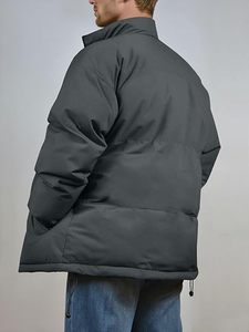 Venta al por mayor a granel chaqueta acolchada personalizada hombres 2025 Cálido impermeable ligero aislado invierno prendas de vestir exteriores OEM chaquetas de moda proveedor - Product Image 4