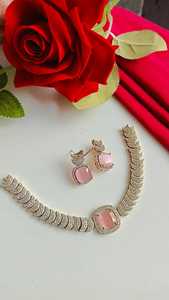 ชุดเพชรอเมริกันที่สวยงามสร้อยคอหรูหราคุณภาพระดับพรีเมียมพร้อมต่างหูดีไซน์ล่าสุดสวมใส่น้อยที่สุดเหมาะสำหรับงานปาร์ตี้ - Product Image 3