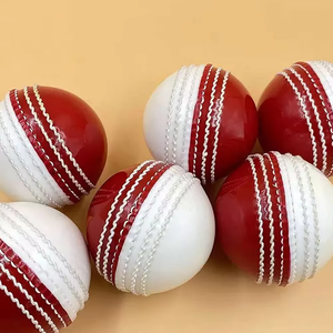 Balle dure de cricket souple de couleur personnalisée de fabrication élevée Fourniture directe en usine de balles dures de cricket en PVC - Product Image 6