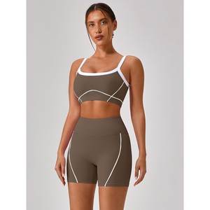 Short taille haute à séchage rapide pour femme avec technologie extensible dans les 4 sens pour les activités quotidiennes et sportives - Product Image 4