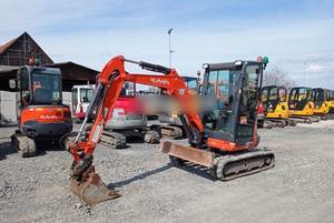 Mini-excavatrice d'occasion Kubota U27-4, 1 à 2 tonnes, diesel, hydraulique, sur chenilles - Product Image 3