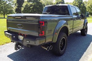 ข้อเสนอที่ดีที่สุด ปี 2019 F250 SUPER DUTY LARIAT 4X4 POWER STROKE TURBO DIESEL V8 สภาพสมบูรณ์ ใช้งานได้ดีเยี่ยม สะอาด ดีเยี่ยม เหมาะสำหรับการส่งออก - Product Image 4