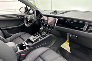 Porsche Macan 2025 Usado en Buenas Condiciones, Certificado y Limpio - Product Image 3