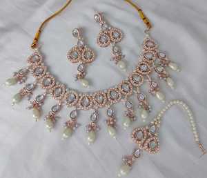 Conjunto de collar de gargantilla de cristal chapado en oro para mujer fabricante indio al por mayor - Product Image 4