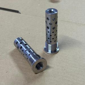 Services d'usinage CNC de haute précision - Pièces métalliques tournées et fraisées en acier au carbone avec traitement de surface à l'oxyde noir pour l'usinage - Product Image 2