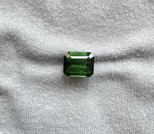7.52 carats Nigeria vert Tourmaline Top qualité octogone pierre taillée pour la fabrication de bijoux fins pierre précieuse naturelle - Product Image 1
