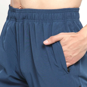 Nouveau design de survêtements pour hommes avec logo personnalisé à manches longues Streetwear Survêtements évasés pour hommes de couleur unie - Product Image 5