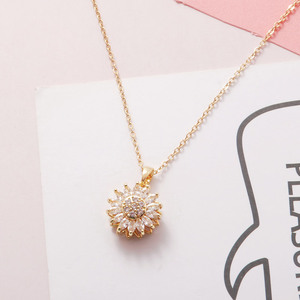 Bas quantité minimale de commande 10 pièces gros bijoux pendentifs or filature rotation tournesol collier - Product Image 3