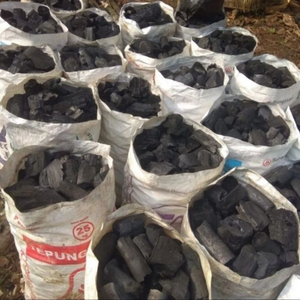 Vente de charbon de bois de tamarin pour griller une délicieuse viande de barbecue et brûler du feu - Product Image 3