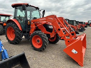 รถแทรกเตอร์ Kubota LA1154 พร้อมที่ตักด้านหน้า รถแทรกเตอร์อเนกประสงค์สำหรับงานเกษตร ห้องโดยสารแบบปิด เครื่องจักรกลการเกษตร รถแทรกเตอร์ Kubota สำหรับขาย - Product Image 6