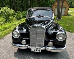 Venta de un Adenauer D Cabriolet de Lujo de Cuatro Puertas, Modelo 1951 W186, Superventas - Product Image 1