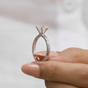 2 Carat Asscher Cut Moissanite Diamond Bague de fiançailles à queue de pavé Solitaire Bague de proposition pour femmes Bagues en pierres précieuses - Product Image 5