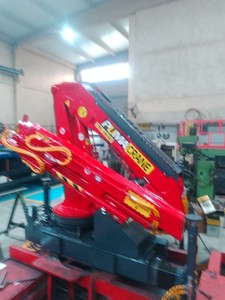 Noyau de grue hydraulique entièrement pliable de 3 tonnes inclus roulement d'engrenage de pompe de moteur de boîte de vitesse pour les machines de construction - Product Image 4